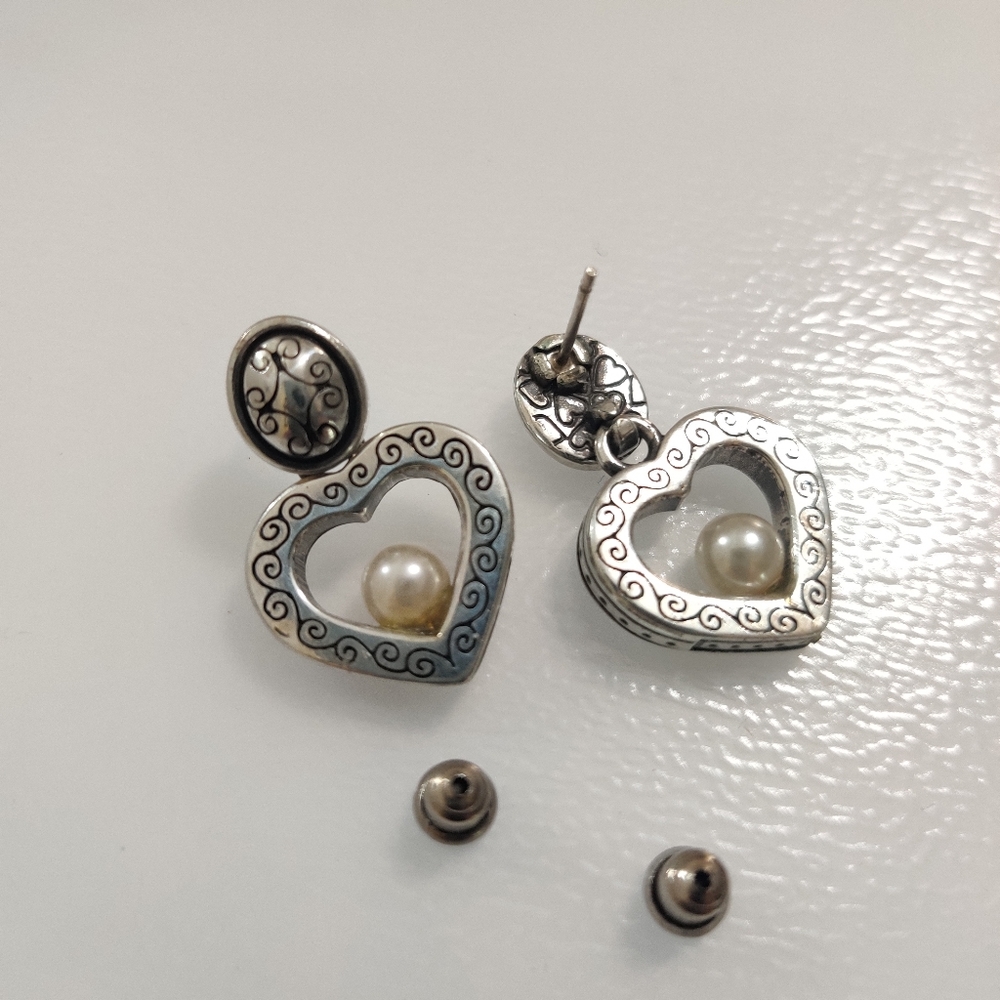 Brighton Hearts Pearls Earrings - Picture 5 of 7